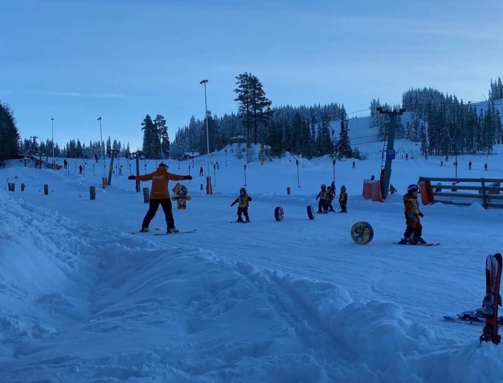 skidskola småtroll Kläppen