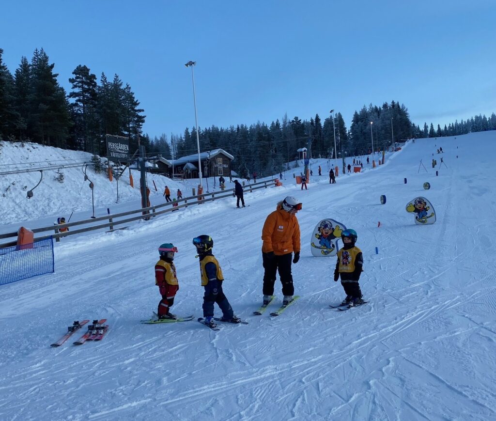 skidskola småtroll Kläppen